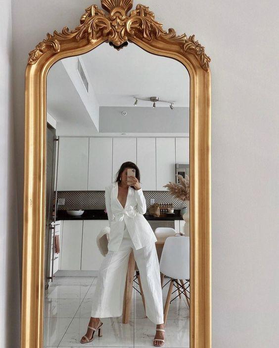 Modelos de espejos grandes con marco dorado