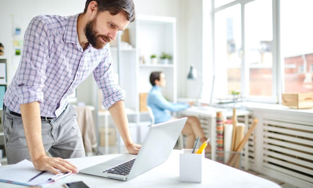 Consigue que la página web de tu negocio convierta visitantes en clientes gracias a la agencia Conseo Marketing Digital