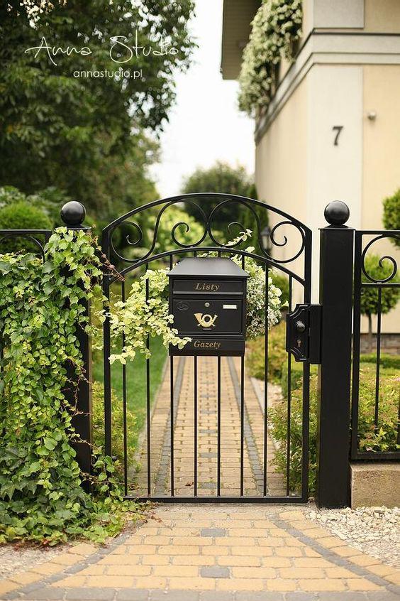 Diseños de puertas para jardín de hierro forjado