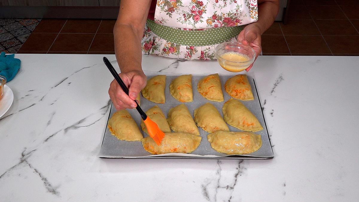 EMPANADAS DE POLLO CON MASA CASERA. Una receta fácil y deliciosa - Loli Domínguez - Foto 17