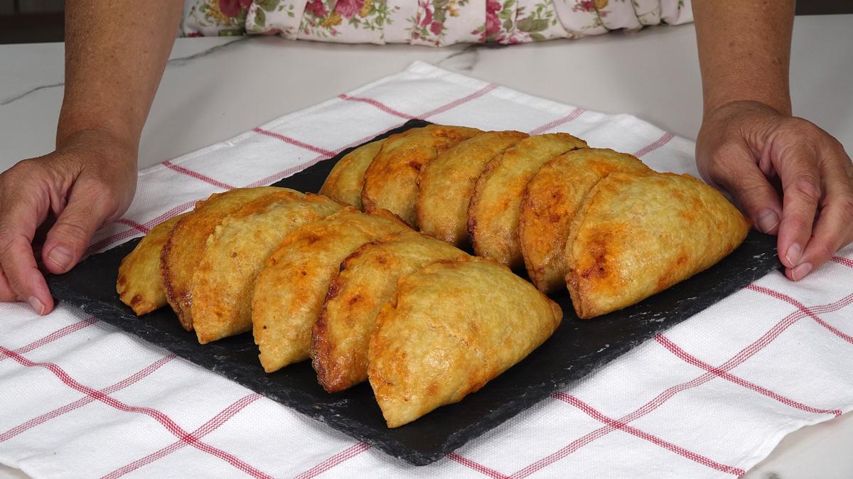 EMPANADAS DE POLLO CON MASA CASERA. Una receta fácil y deliciosa - Loli Domínguez - Foto 19