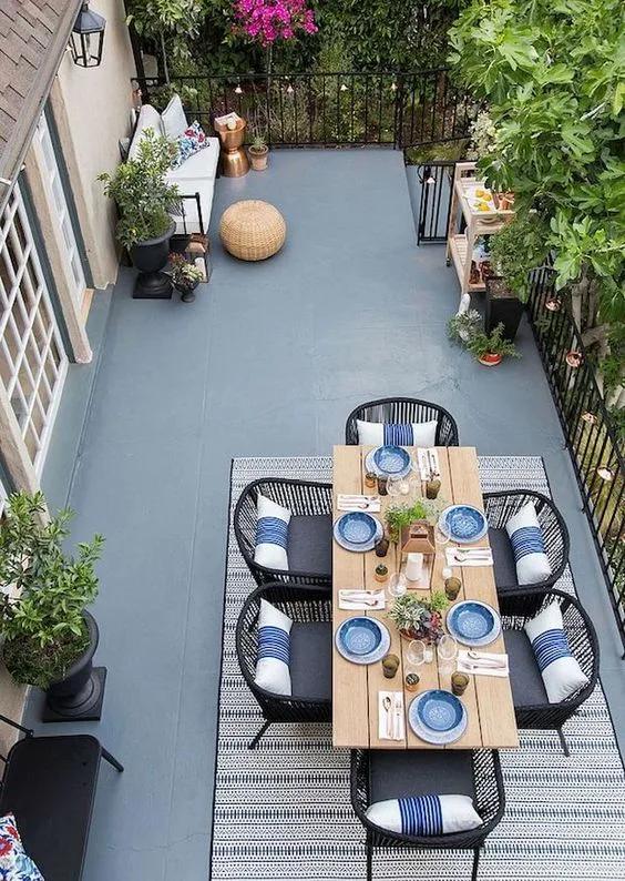 Área de comedor al aire libre