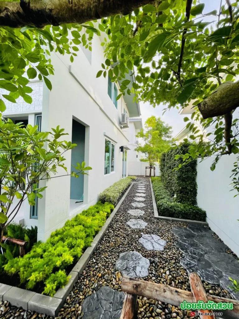 Ideas para embellecer patios laterales con adoquines y camino de grava