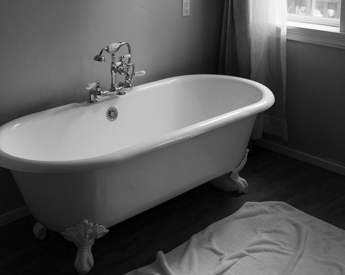 pintar-bañera-gris