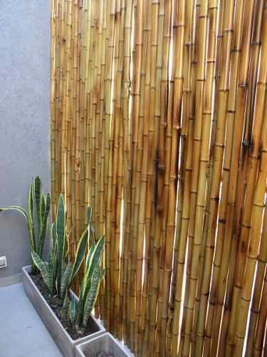 Jardineras construidas con bambú