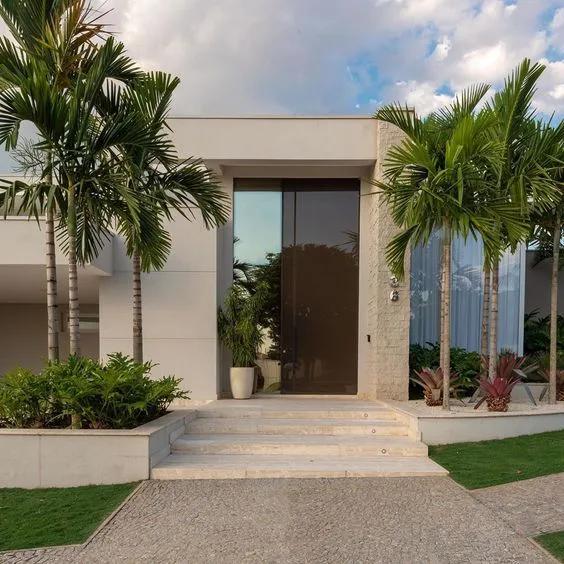 Jardinería para entradas exteriores