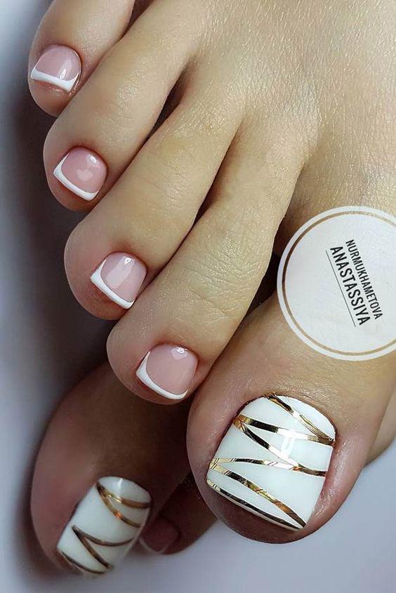pedicure y diseños para unas pies de moda minimalistas