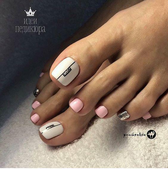 pedicure y diseños para unas pies de moda minimalistas