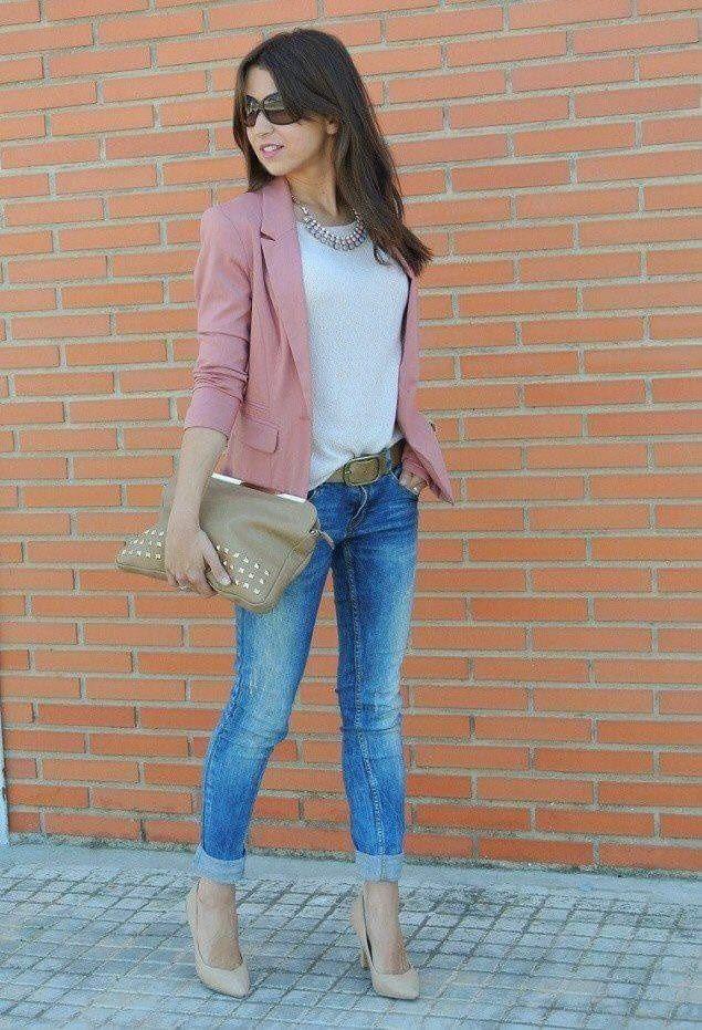 Outfits casuales con blazer para mujeres de 40 o más