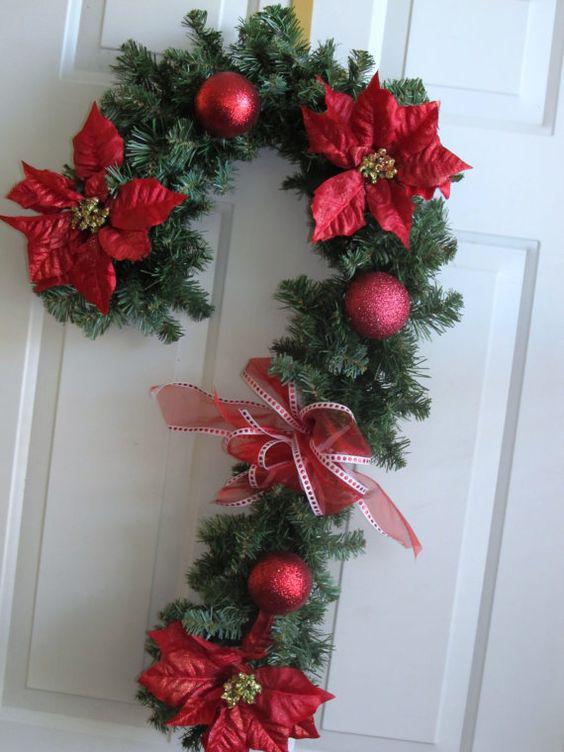 Arreglos para la entrada de la casa en navidad con noche buenas