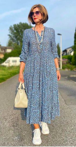 Outfits con vestidos de moda para mujeres maduras 2022