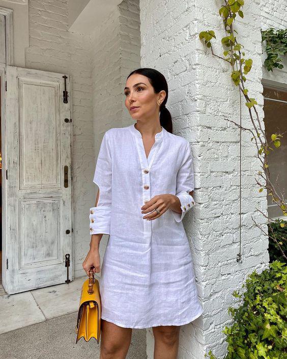 Outfits con vestidos de moda para mujeres maduras 2022