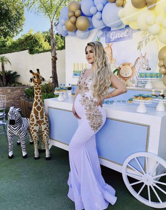 como vestir para un baby shower