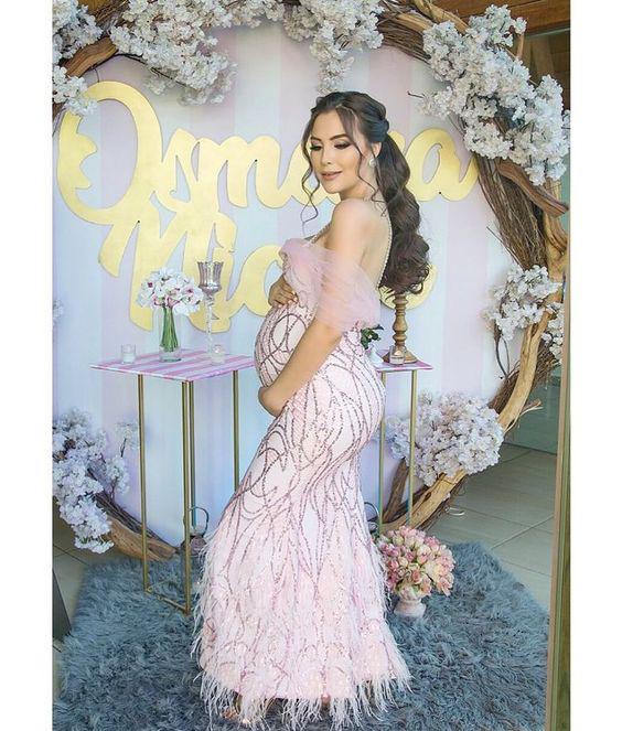 como vestir para un baby shower