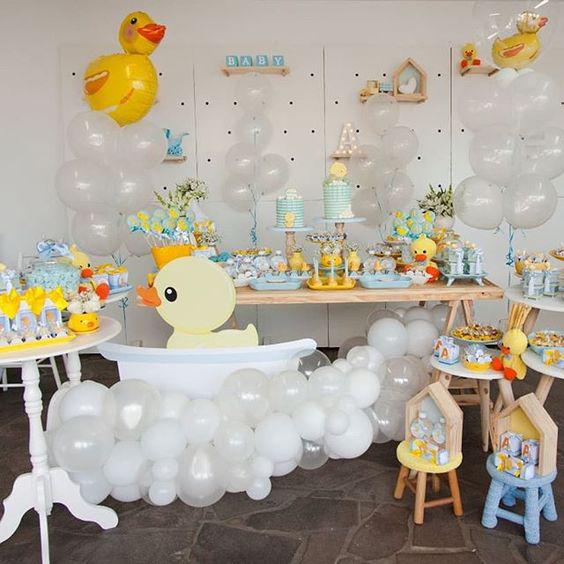 Mesas de postres temáticas de patito