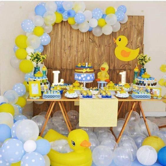 Decoración para baby shower de patito