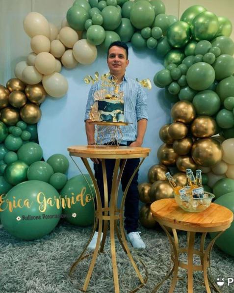 Fiestas en casa para hombre joven