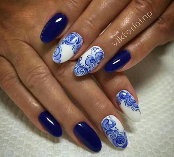 Uñas para septiembre con Azulejos Talavera en Miniatura