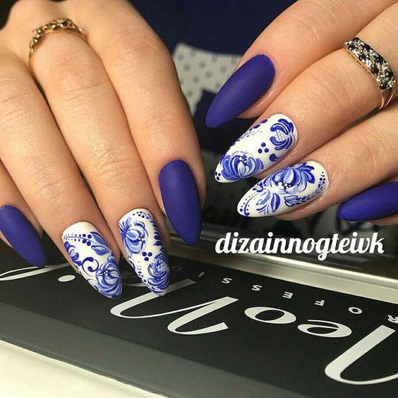 Uñas para septiembre con Azulejos Talavera en Miniatura