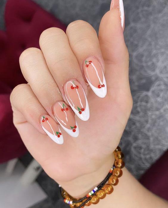 Uñas postizas almendradas pre-diseñadas