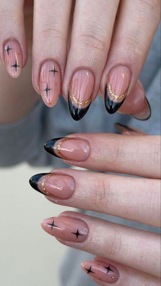 Uñas almendradas postizas en gel