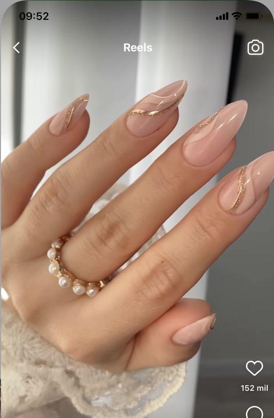Tamaño adecuado de las uñas almendradas
