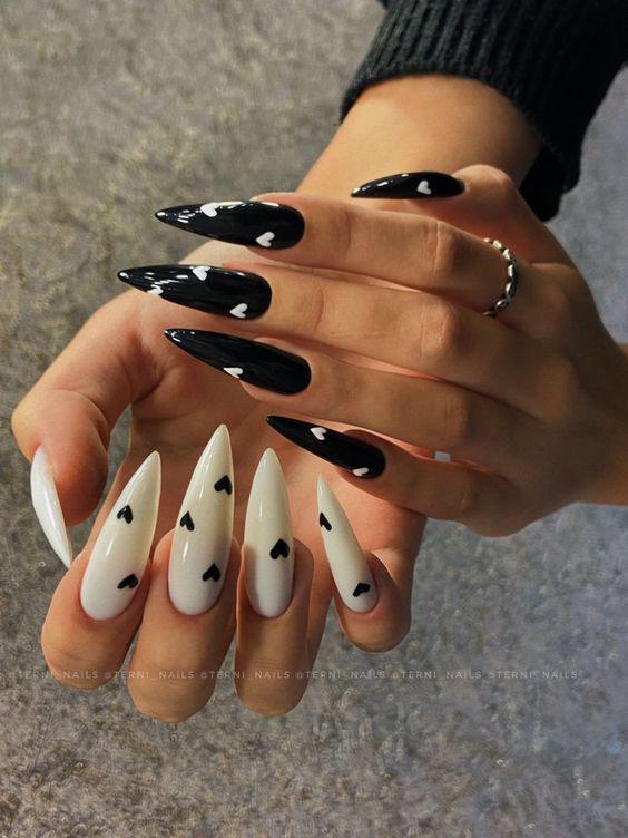 ¿Cómo se le llaman a las uñas puntiagudas?