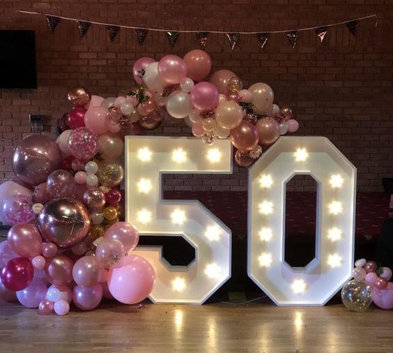 Fiesta de cumpleaños 50 para mujer