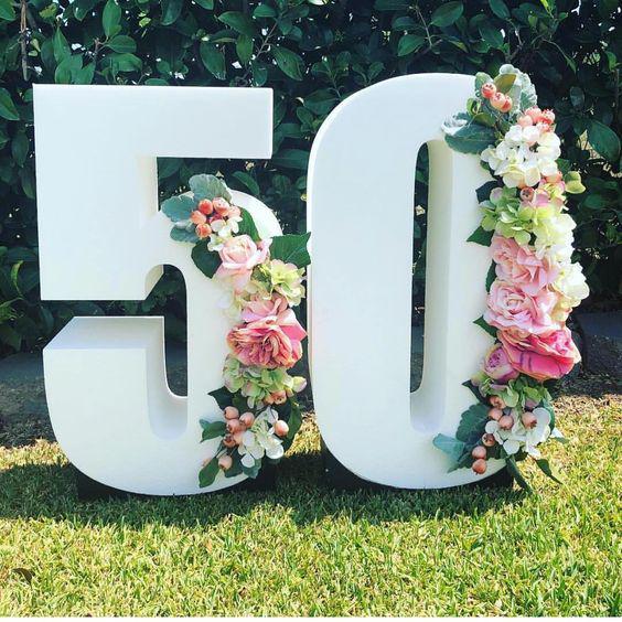 Decoración para una fiesta de cumpleaños 50