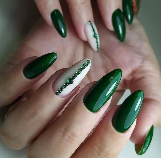 Tendencias en Manicura, uñas mexicanas, uñas septiembre mexico, uñas para septiembre 2023
