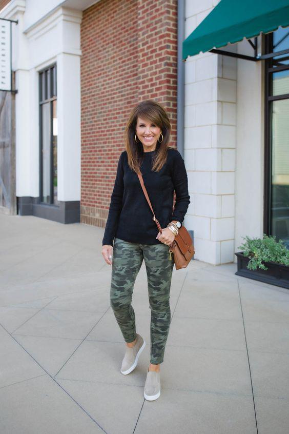 Outfits con pantalón verde militar