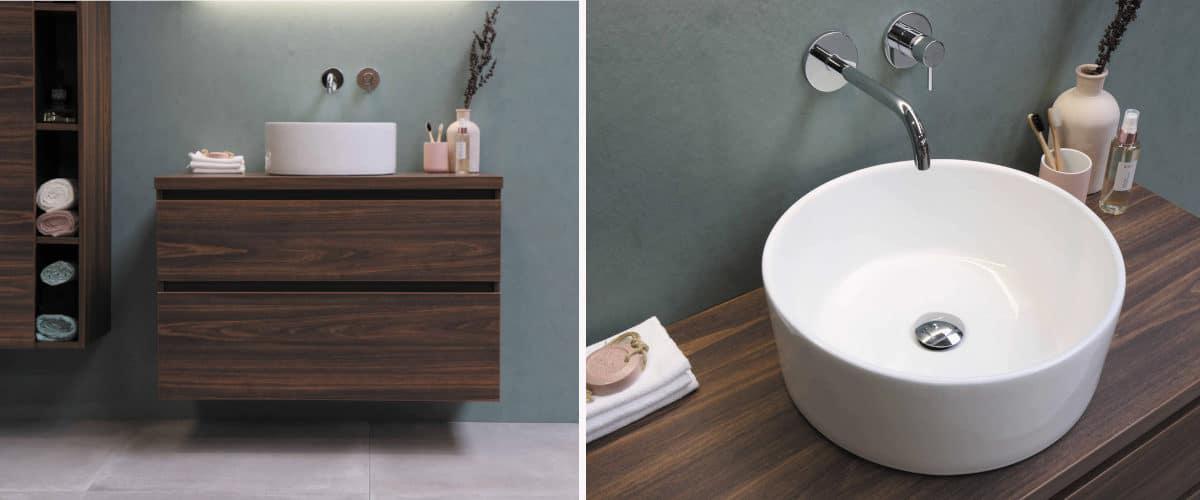 Baño moderno con grifería empotrada