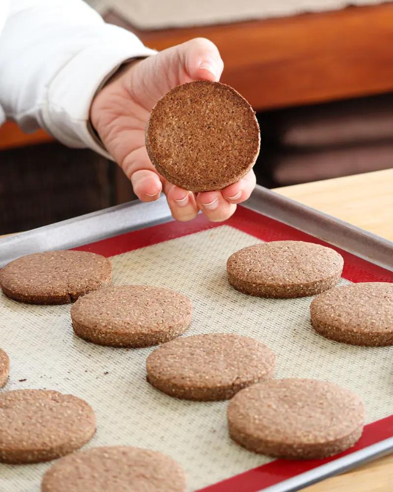 alfajores nuez dulce de leche coccion horno