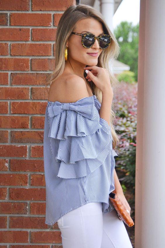 Blusas con hombros descubiertos para mujeres de 40