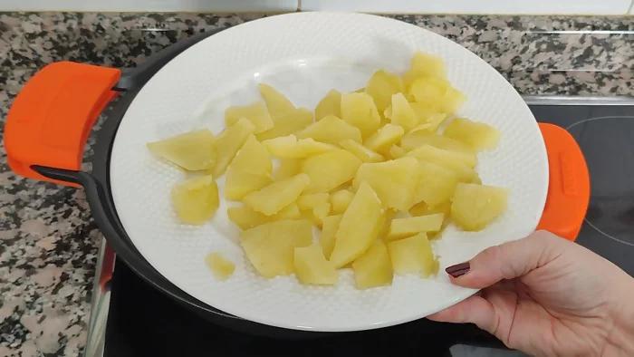 acelgas con patatas paso 3