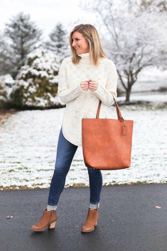 Outfits con botines para mujeres de 40