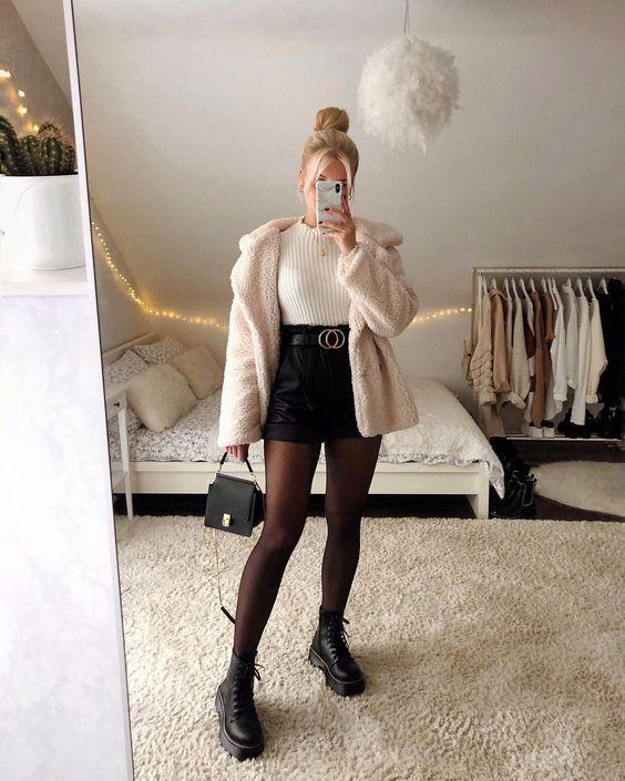 Outfits con sweater y shorts de piel