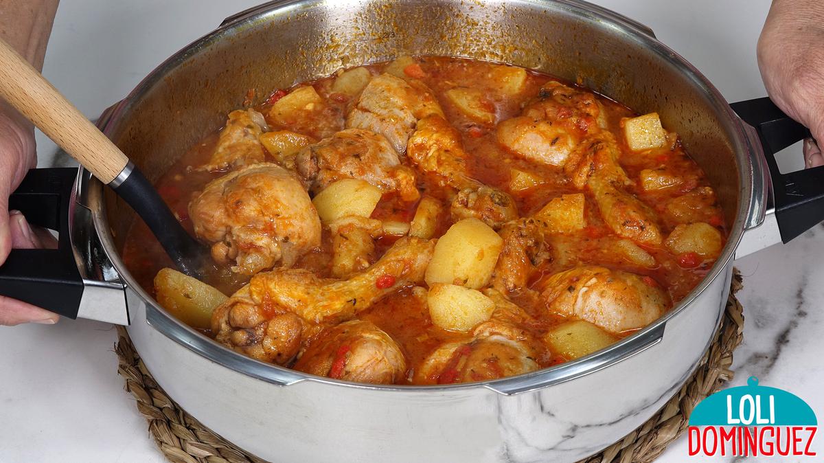 Guiso de pollo con patatas. Saludable y delicioso guiso que resulta muy fácil de hacer y rinde mucho, por poco dinero tenemos una comida sabrosa