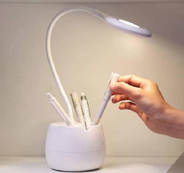 Lampara-de-mesa-de-cuello-de-cisne-LED-con-organizador