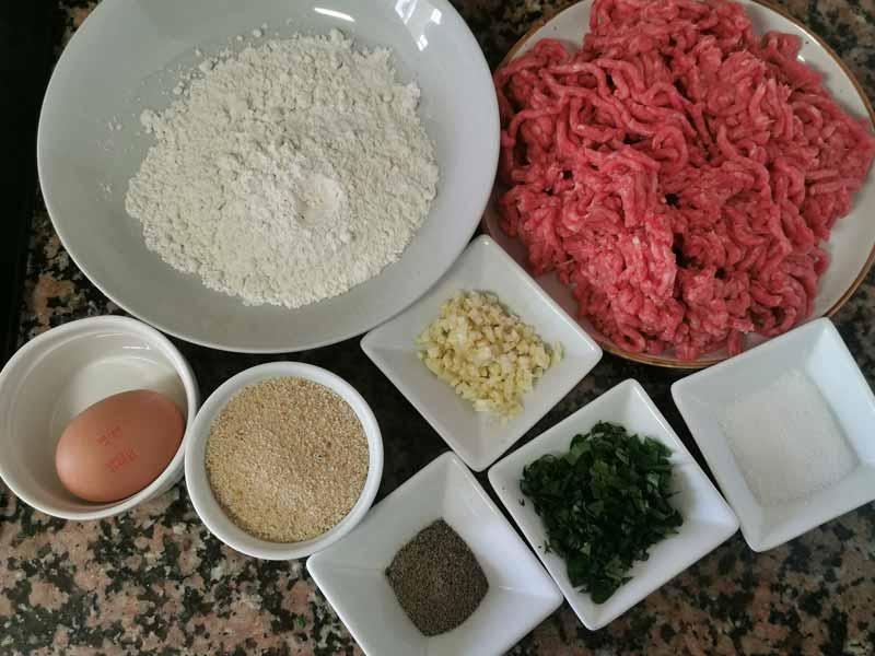 Ingredientes de filetes rusos