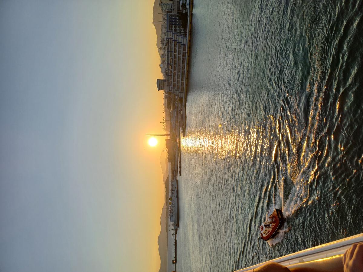 Atardecer desde crucero