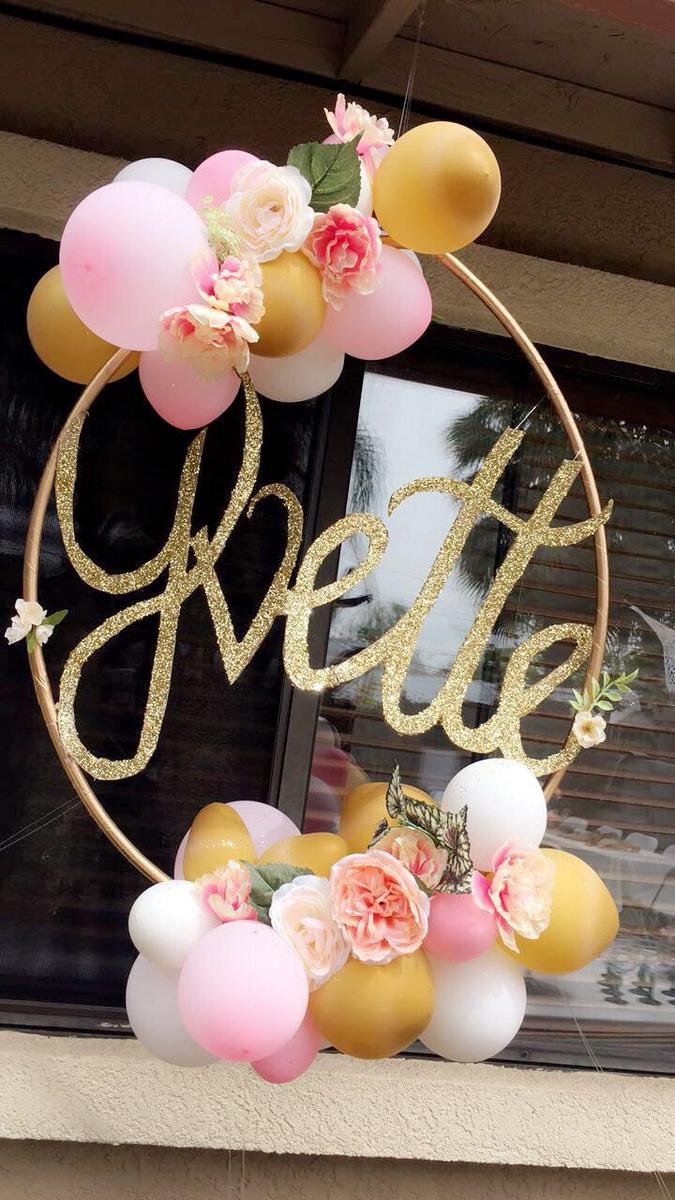 Ideas para decorar fiestas de XV años con aros de hula hula