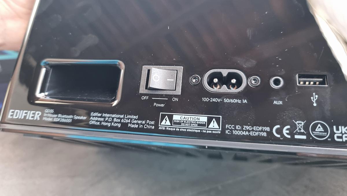 Edifier QD35 - Parte trasera