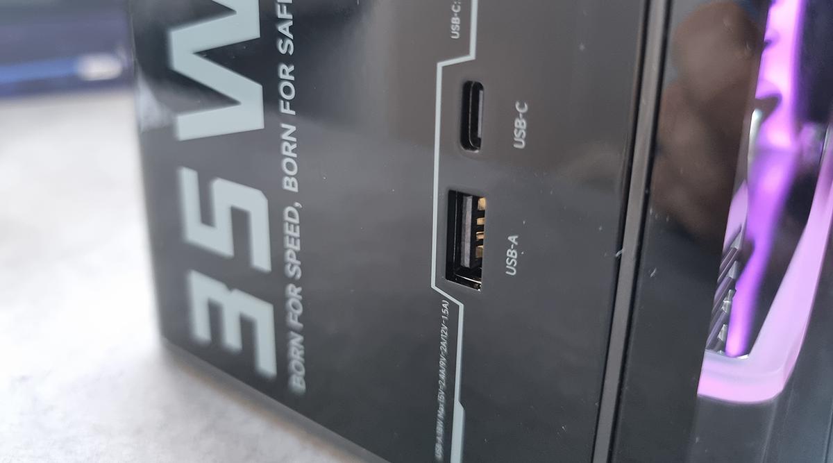 Edifier QD35 - Conectividad
