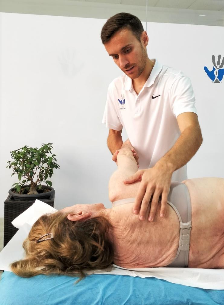tratamiento del hombro clinica javierdelanuez en mairena del aljarafe