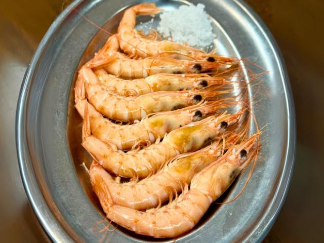 Marisquería El Cantábrico: Tradición y Frescura en Cada Bocado del Mar