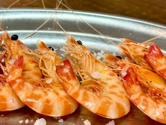 Marisquería El Cantábrico: Tradición y Frescura en Cada Bocado del Mar
