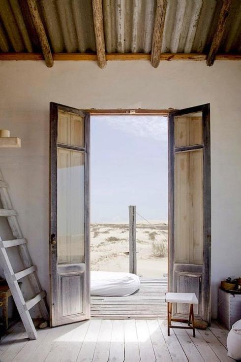 700_uruguay-beach-house-front-door (1)
