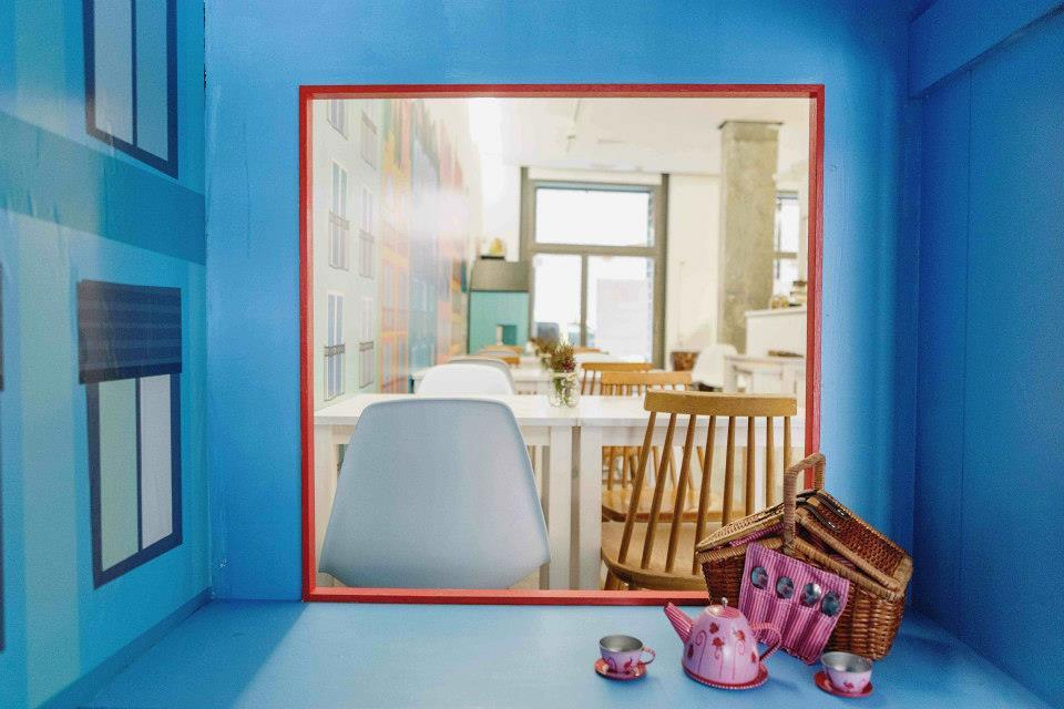 72365_225034977642833_1878705904_n