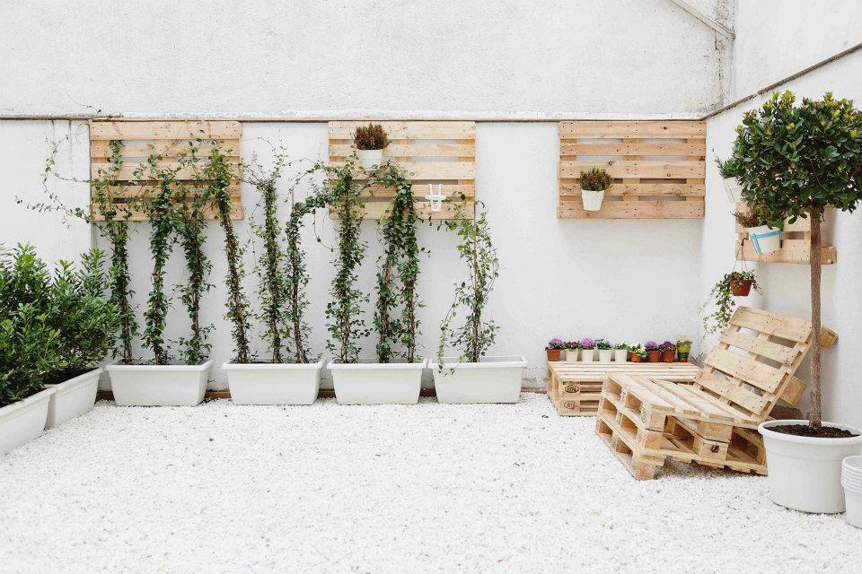 199144_225037187642612_1952617003_n